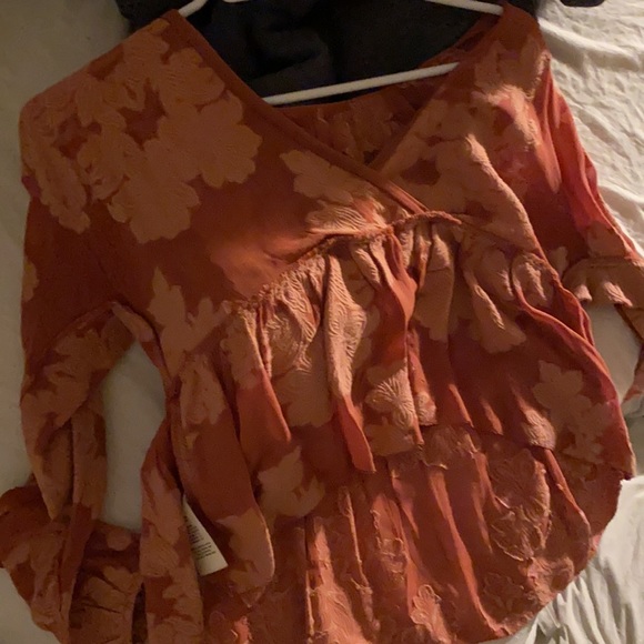 Aritzia wilfred peplum blouse size xxs - Picture 3 of 3